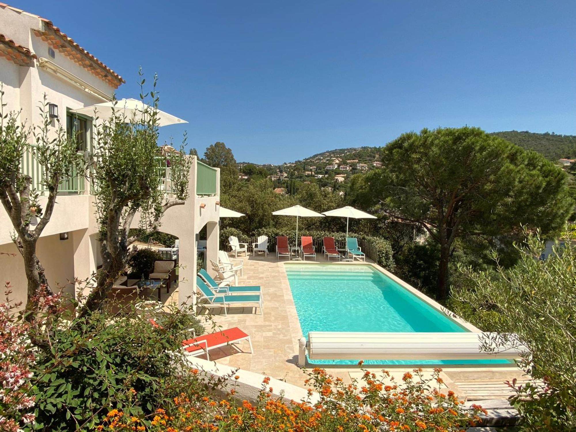 Villa Patrimoine Ле Исамбр Екстериор снимка